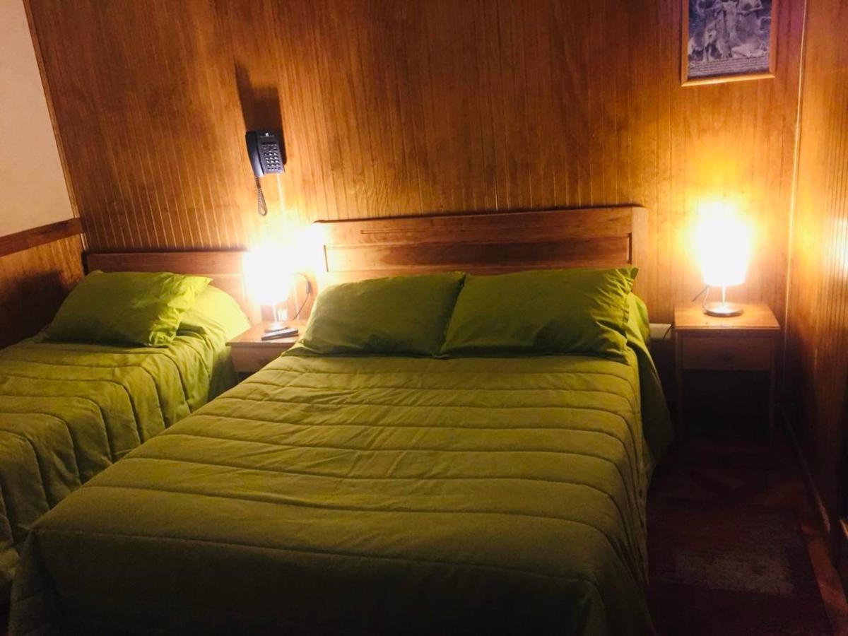 Hostal Chalet Las Violetas Punta Arenas Exterior photo