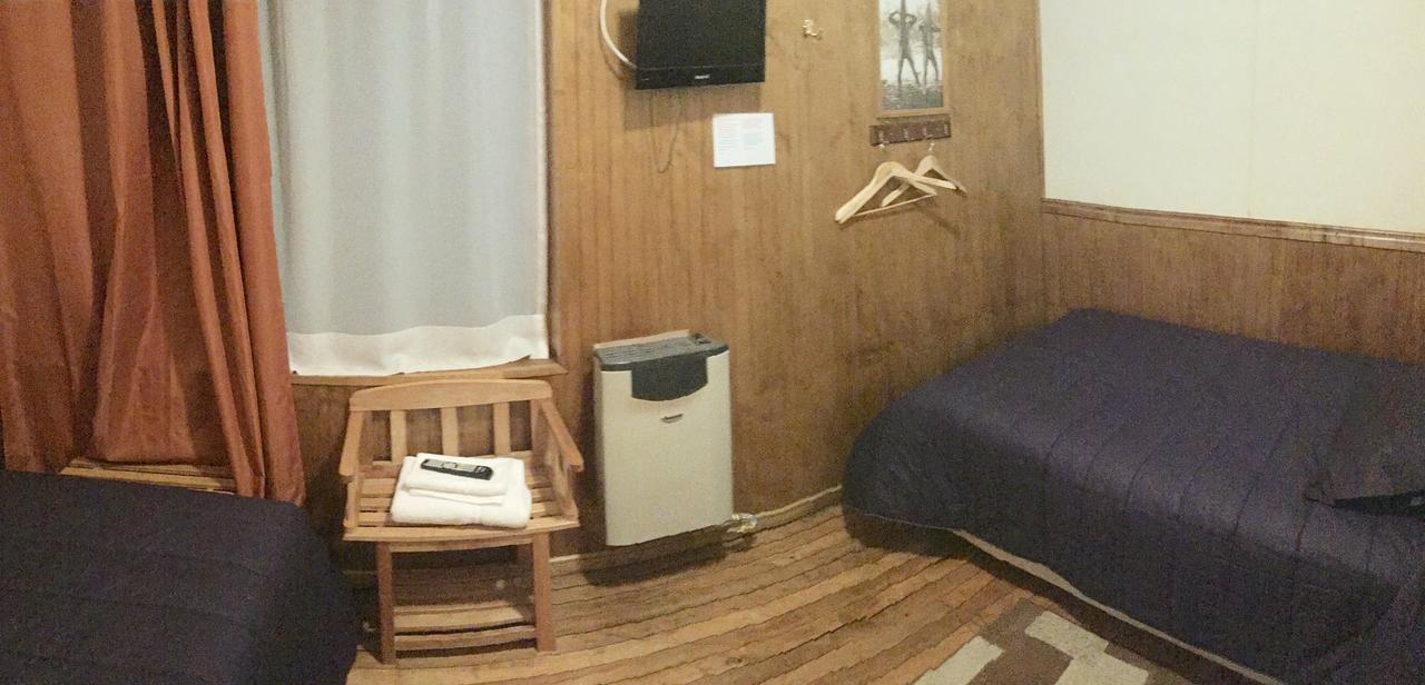 Hostal Chalet Las Violetas Punta Arenas Exterior photo