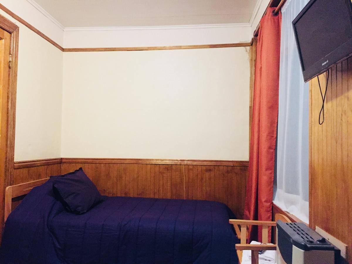 Hostal Chalet Las Violetas Punta Arenas Exterior photo