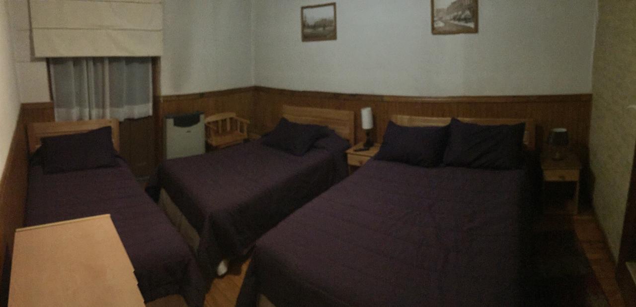 Hostal Chalet Las Violetas Punta Arenas Exterior photo
