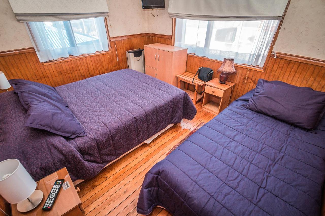 Hostal Chalet Las Violetas Punta Arenas Exterior photo